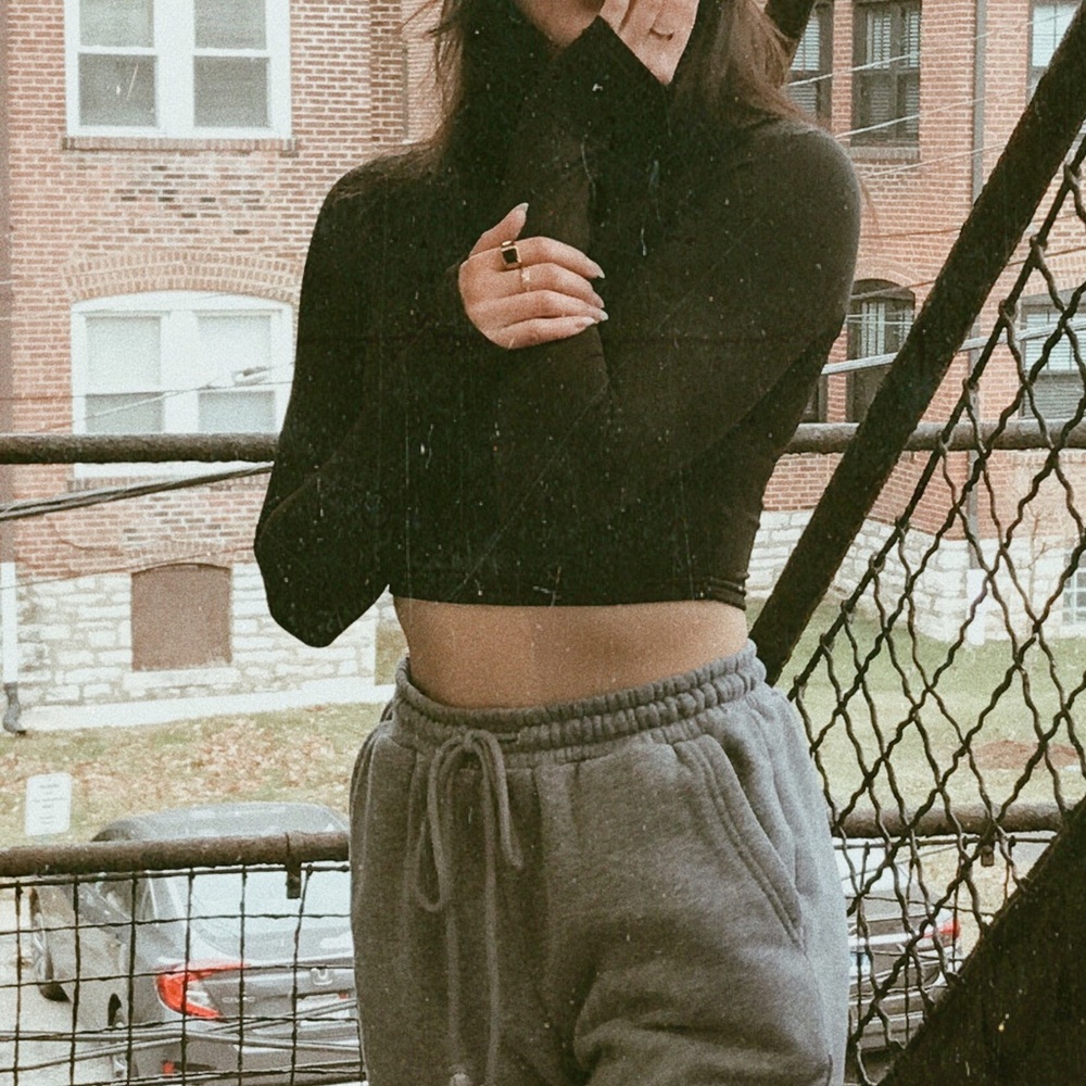 Black Cropped Turtleneck Long Sleeve
